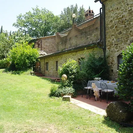 Antico Casale Rodilosso 蒙塔约内